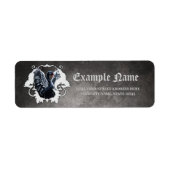 Im Schatten der Eleganz: Ein schwarzer Schwan. (Vorne)