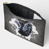 Im Schatten der Eleganz: Ein schwarzer Schwan. Zubehörtasche (Offen)