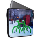 Im Schnee stecken Laptopschutzhülle (Vorne Rechts)
