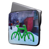 Im Schnee stecken Laptopschutzhülle (Vorderseite Links)