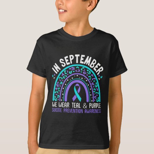 Im September tragen wir Aquamarinen & Lila Rai T-Shirt (Vorderseite)