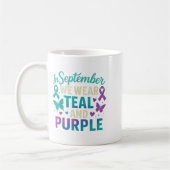 Im September tragen wir Aquamarines und Lila Bewus Kaffeetasse (Links)