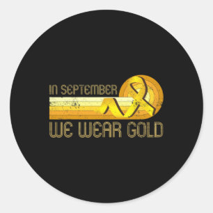 Im September tragen wir Gold - Niedlichen Krebs im Runder Aufkleber