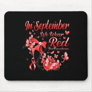 Im September tragen wir rotes Schmetterlingsblutkr Mousepad