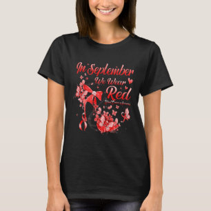 Im September tragen wir rotes Schmetterlingsblutkr T-Shirt