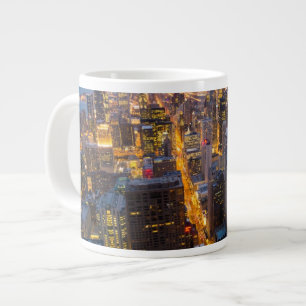 Im Stadtzentrum gelegene Chicago-Skyline an der Jumbo-Tasse