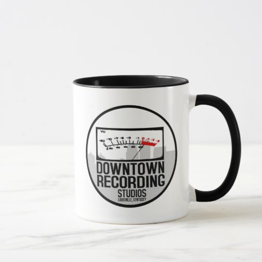 Im Stadtzentrum gelegene MCB Tasse (Rechts)