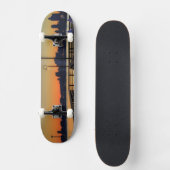 Im Stadtzentrum gelegene Skyline Seattles Skateboard (Vorderseite)