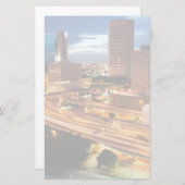 Im Stadtzentrum gelegene Stadt-Ansicht Briefpapier (Vorne/Hinten)