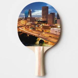 Im Stadtzentrum gelegene Stadt-Ansicht Tischtennis Schläger