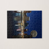 Im Stadtzentrum gelegener Dämmerungs-Skyline-Mond Puzzle (Horizontal)