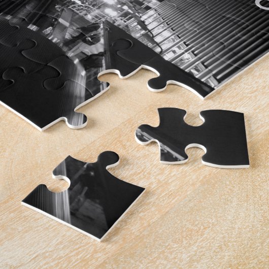 Im Stadtzentrum gelegener vertikaler Stadt-Name Puzzle (Seite)