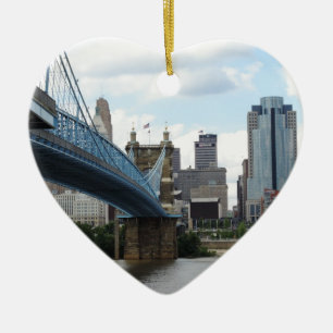 Im Stadtzentrum gelegenes Cincinnati Keramik Ornament