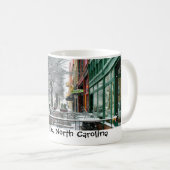 Im Stadtzentrum gelegenes Fayetteville Kaffeetasse (VorderseiteRechts)