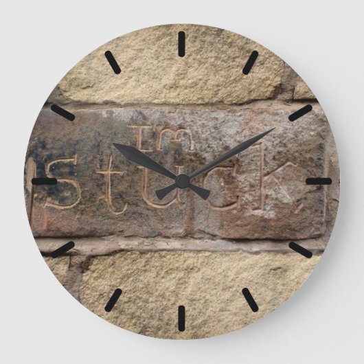 "I'm Stuck" another brick in the wall Große Wanduhr (Vorderseite)