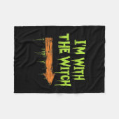 I'm With The Witch Funny Halloween His And Her  Fleecedecke (Vorderseite (Horizontal))