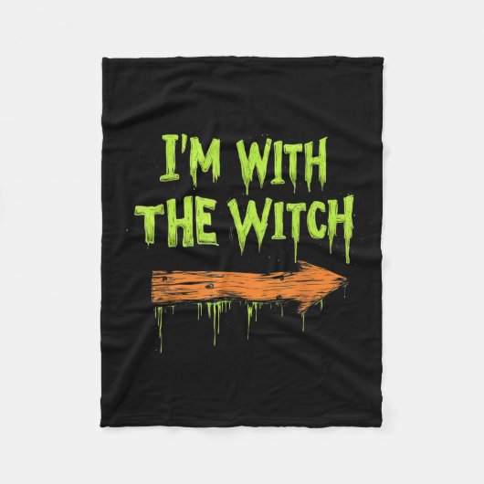 I'm With The Witch Funny Halloween His And Her  Fleecedecke (Vorderseite)