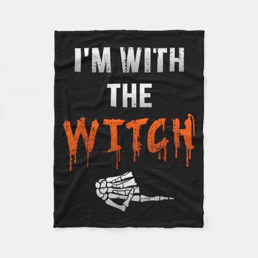 I'm With Witch Skeleton Hand Funny Halloween Husba Fleecedecke (Vorderseite)