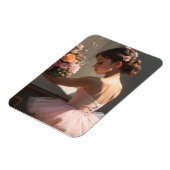 Iman con bailarina sujetando ramo de flores magnet (Linke Seite)