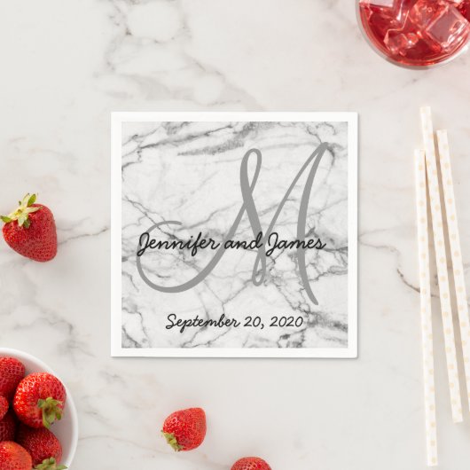 Imitat-graues Marmorierungmonogramm nennt Hochzeit Serviette (Beispiel)