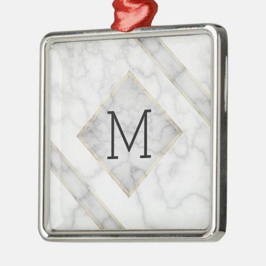 Imitat-weißer Marmor u. beige Alabaster mit Silbernes Ornament (Links)