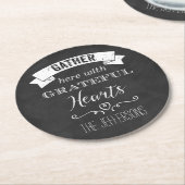 IMITATE Chalkboard Grateful Hearts PAPER Untersetz Runder Pappuntersetzer (Angewinkelt)