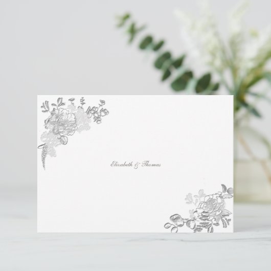 Imitate Embossed Peony Formal Chic Hochzeit Vielen Dankeskarte (Stehend Vorderseite)