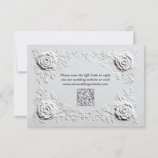 Imitate Embossed Rose Elegantes Script QR Code Hoc RSVP Karte (Rückseite)
