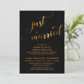 Imitate Gold auf Black Just Married Post Wedding E Einladung (Stehend Vorderseite)