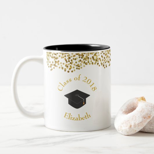 Imitate Gold Confetti & Graduation Cap Class 20xx Zweifarbige Tasse (Mit Donut)