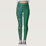 Imitate Gold Foil Weihnachtsbäume mit grünen Strei Leggings<br><div class="desc">Ich schuf ein künstlerisches, abstraktes Ambiente, ich entwarf dieses Design aus vertikalen Streifen, die in unebenen Reihen von Imitaten mit Goldfolie bedeckt sind, die schlichte grafische Weihnachtsbäume verziert. Die Streifen sind mehr oder weniger parallel, haben aber ungleiche Räume untereinander, wobei die schrägen Winkel zwischen den beiden zueinander erscheinen. Mit einer...</div>