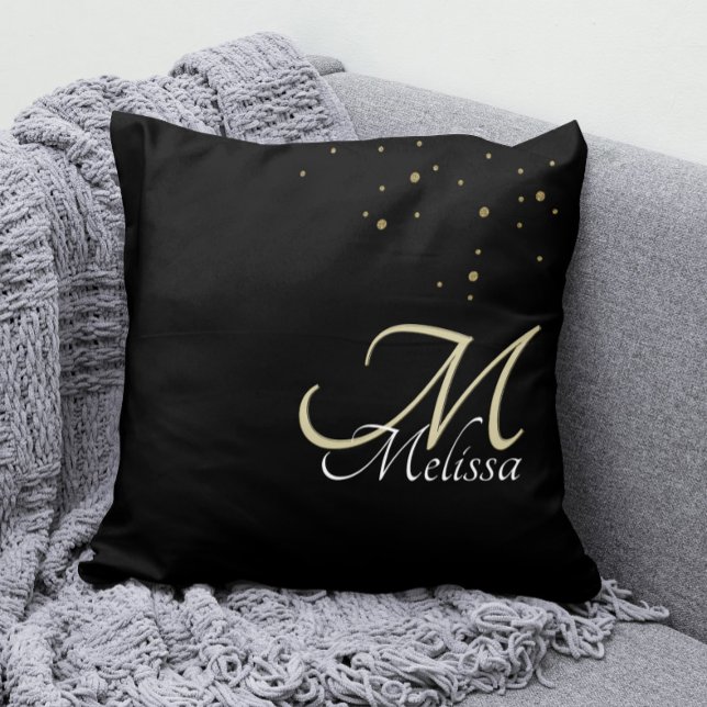 Imitate Gold Glitzer + Embosses Gold Monogram Blac Kissen (Gold Monogram Pillow with Your Name and Faux Gold Glitter Confetti)