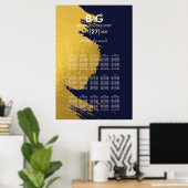 Imitate Gold Navy Blue Monogram Seating Chart Poster (Heimbüro)