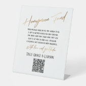 Imitate Gold Typografy Honeymoon Fund QR Code Sockelschild (Vorderseite)