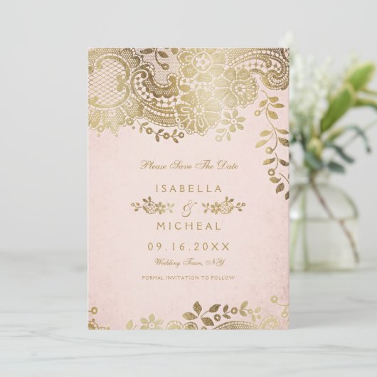Imitate goldfarbene elegante Spitzen Hochzeit spei Save The Date (Stehend Vorderseite)