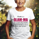 Imitate Hot Pink Glitzer Glam-Ma T-Shirt<br><div class="desc">Imitate Hot Pink Glitzer Glam-Ma Card - Für einige von uns ist es ganz natürlich, immer glamourös und fabelhaft zu sein. Zeigen Sie Ihre innere Diva und glatte gläserne Einstellung mit diesem Imitat Glitzer Hot rosa Glam-Ma Karte. Mit seiner Definition: "Glam-ma ist eine Frau, deren Kinder Kinder hatten, aber viel...</div>