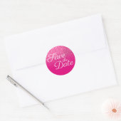 Imitate Hot Pink Glitzer Ombre Save the Date Runder Aufkleber (Umschlag)