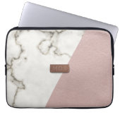 Imitate Rosa Ledermarben Moderne Monogramm Laptopschutzhülle (Vorderseite)