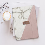Imitate Rosa Ledermarmor iPad Mini Hülle<br><div class="desc">Fantastisch Imitate Marmor und rot rosa Ledereffekt mit einer Rose goldfarbenen metallischen Optik für Ihre Initialen. Bitte beachten Sie,  dass es sich um einen gedruckten Effekt handelt - bei der Herstellung wurden weder rosa Kühe noch marmorierte Kreaturen beschädigt</div>