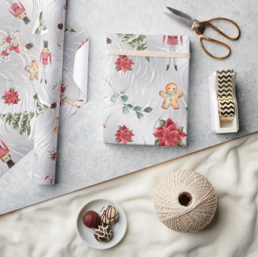 Imitate Silver Foil Nutcracker & Friends & Florals Geschenkpapier (Kunsthandwerk)
