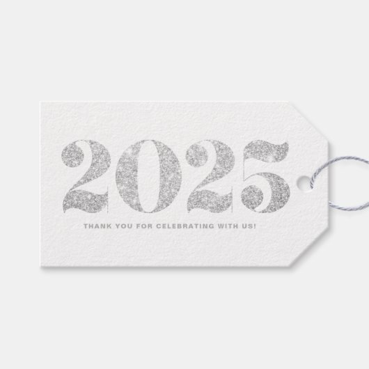 Imitate Silver Glitzer 2024 Typografie glücklich N Geschenkanhänger (Vorderseite (Horizontal))