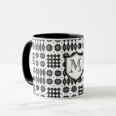 Imitate Welsh Tapestmuster Monogramm Schwarz, Weiß Tasse (Vorderseite Links)