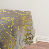 Imitatgoldschlangenhautbeschaffenheit auf Marmor Tischdecke (Beispiel)