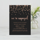 Imitats Rose Gold Confetti zu Black Engagement Par Einladung (Stehend Vorderseite)