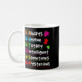 Immer einzigartiges Autismus-Bewusstsein völlig in Kaffeetasse (Links)