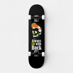 Immer mit Rock beleuchtet Skateboard