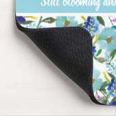 Immer noch blühend und unbelästigt, individuell ei mousepad (Ecke)