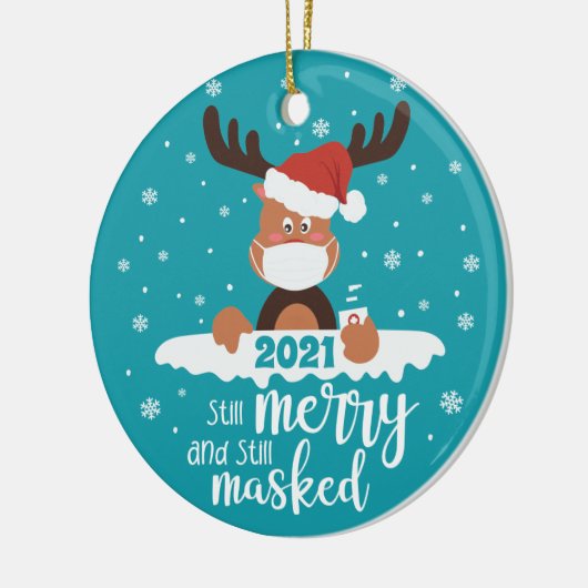 Immer noch lustig maskierte Rentiere 2021 Keramik Ornament (Links)