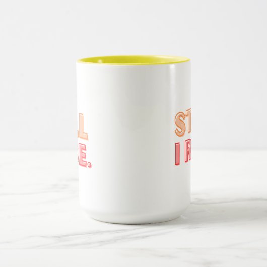 Immer noch steige ich die Tasse (Zentrum)