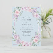 Immergrün-Blumenwirbel-Hochzeit Einladung (Stehend Vorderseite)